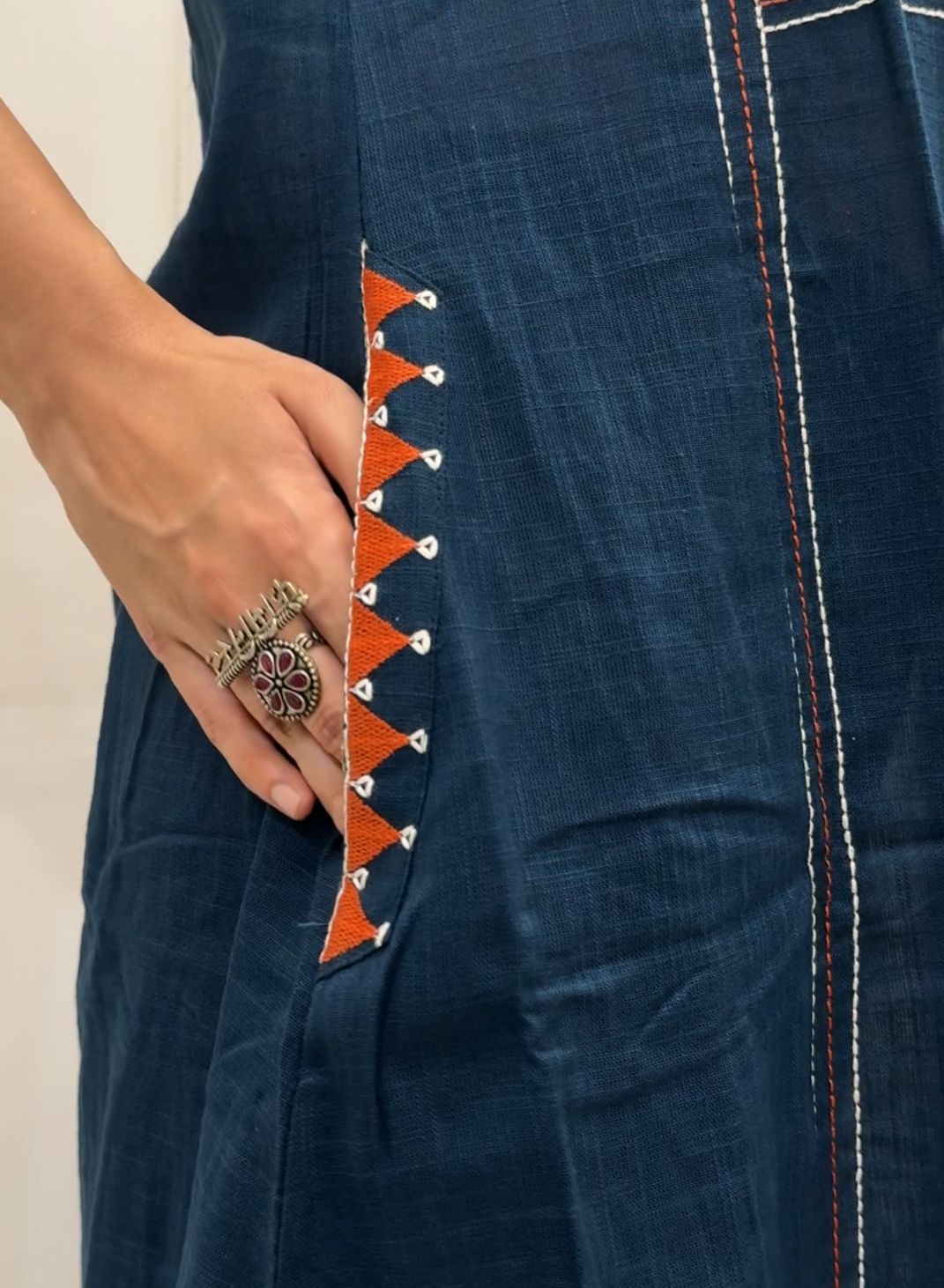 Navy Cotton Kurti Set With Multicolour Embroidery.