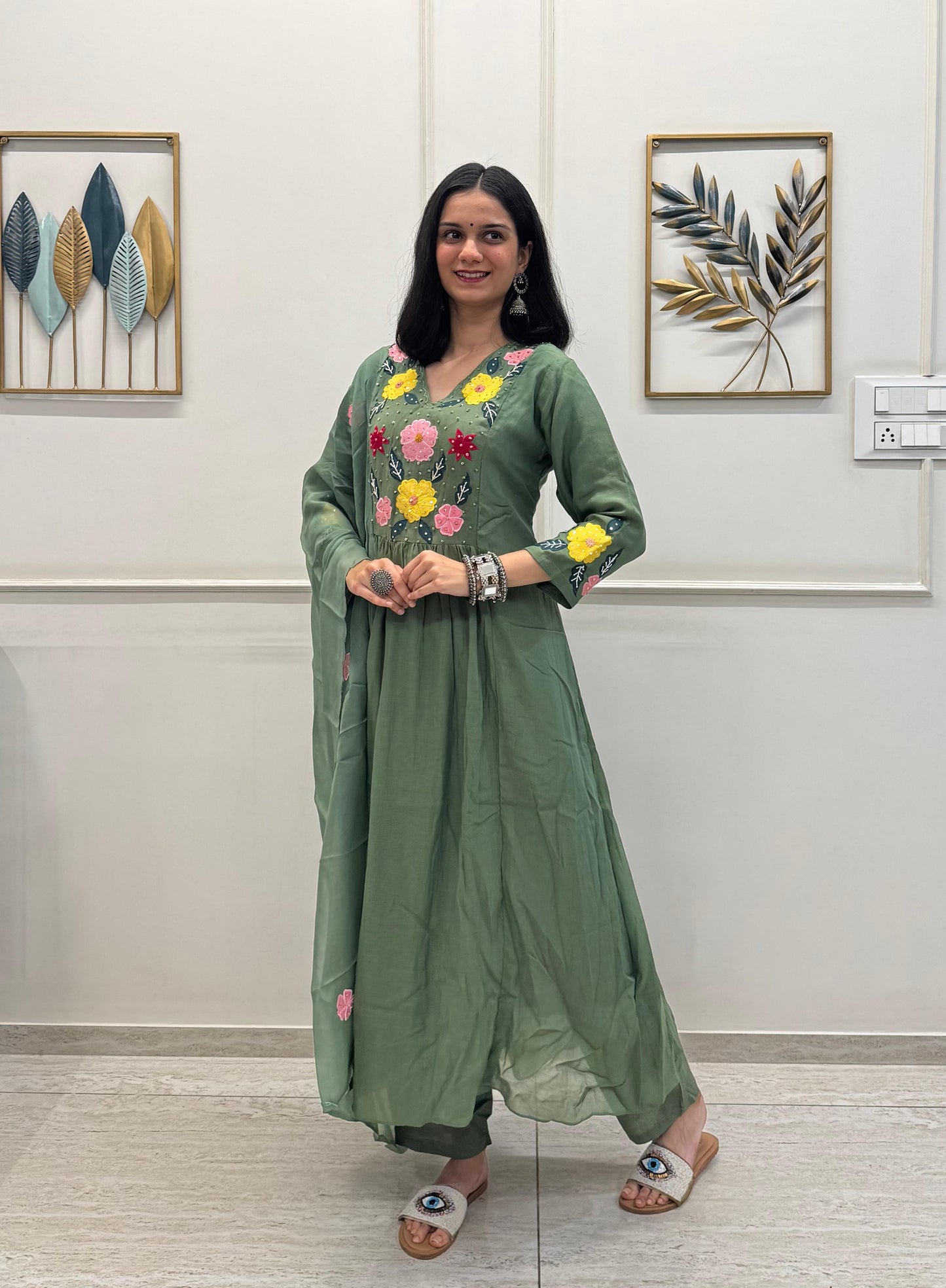 Soft Green Mul Chanderi Kurta Pant Dupatta Set With Embroidery Patch Work.