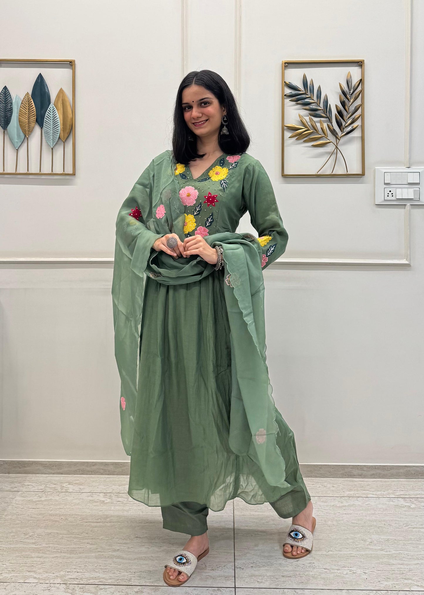 Soft Green Mul Chanderi Kurta Pant Dupatta Set With Embroidery Patch Work.