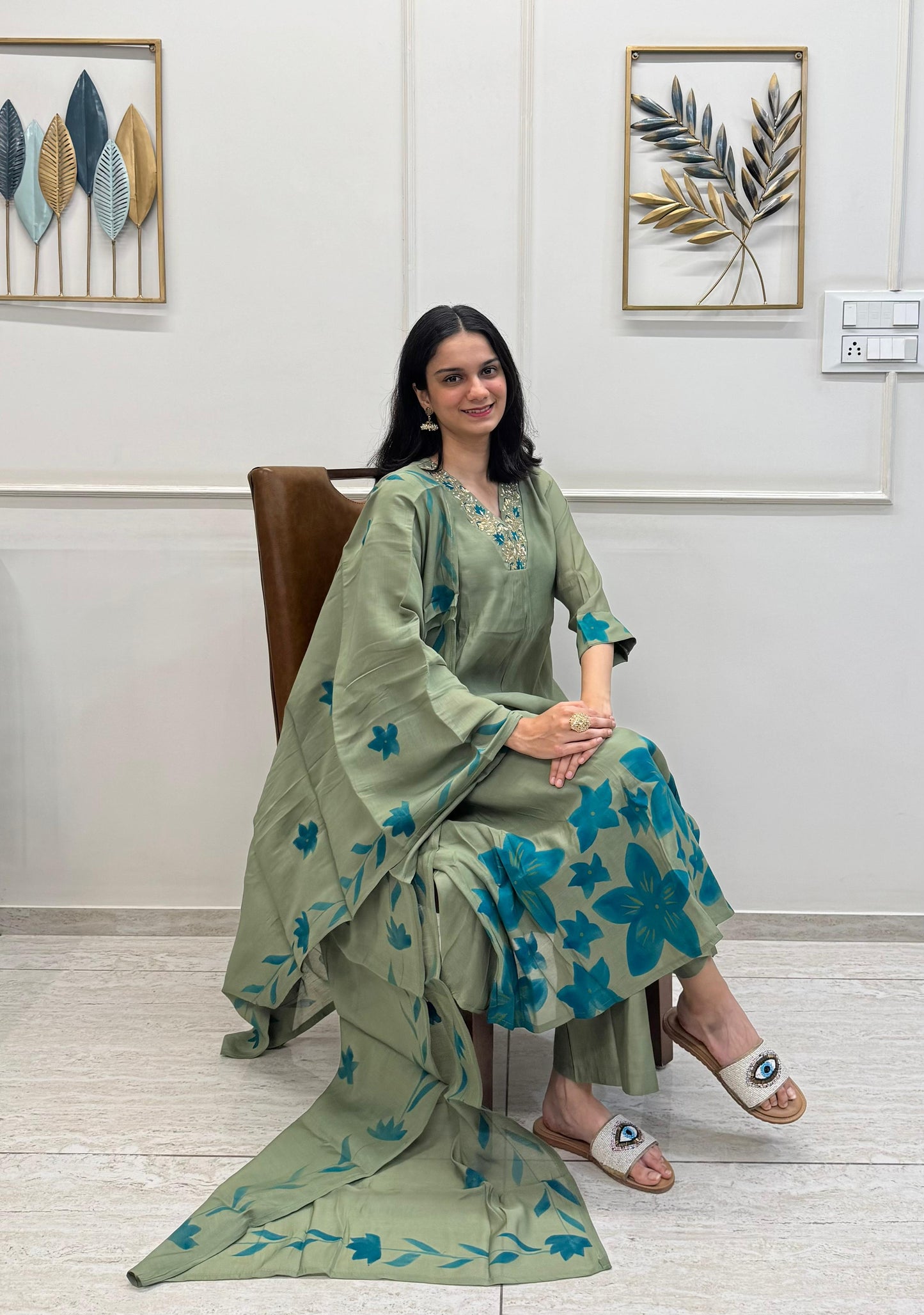 Mul Chanderi Silk Kurti Pant Dupatta Set In Light Green Colour With Digital Print.