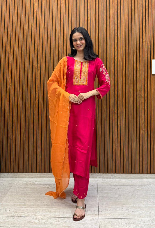 Pink Kurta Pant Dupatta Set With Hand Embroidery.
