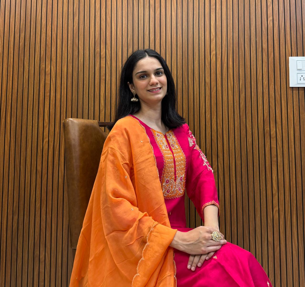 Pink Kurta Pant Dupatta Set With Hand Embroidery.