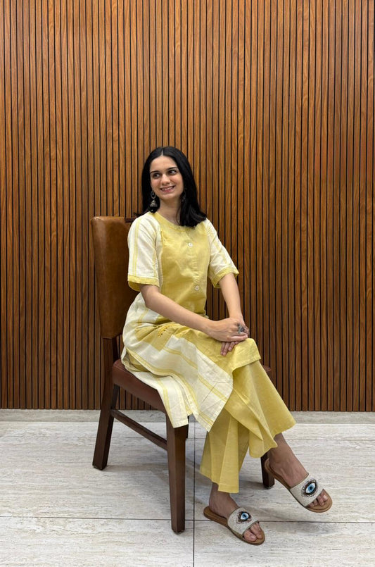 Kurta Palazzo Set In Mustard Shade With Fine Pocket Work In Handloom Cotton.