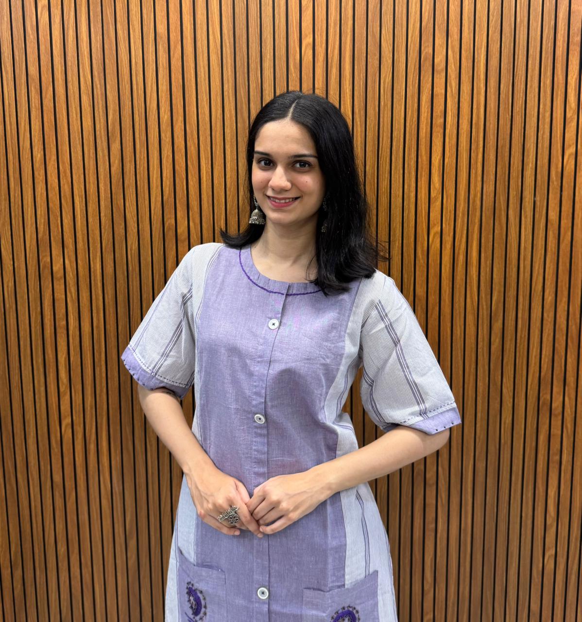 Kurta Palazzo Set In Lilac Shade With Fine Pocket Work In Handloom Cotton.