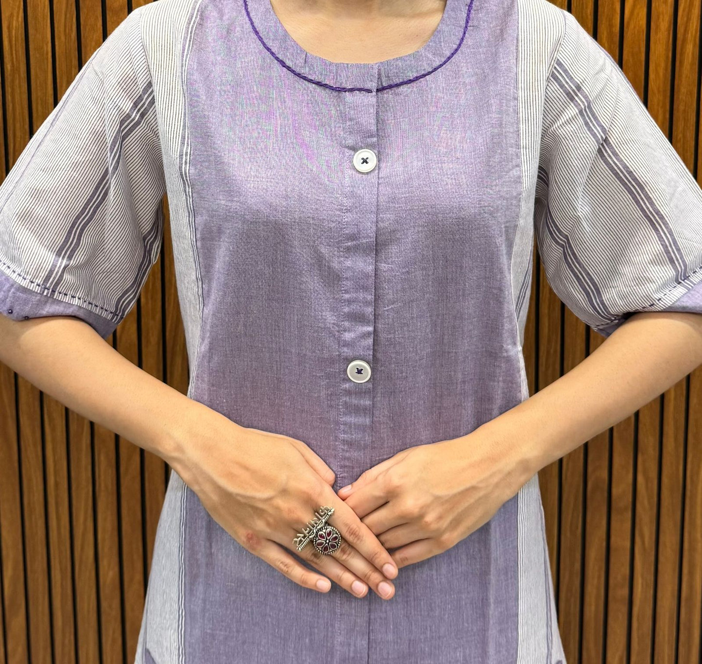 Kurta Palazzo Set In Lilac Shade With Fine Pocket Work In Handloom Cotton.