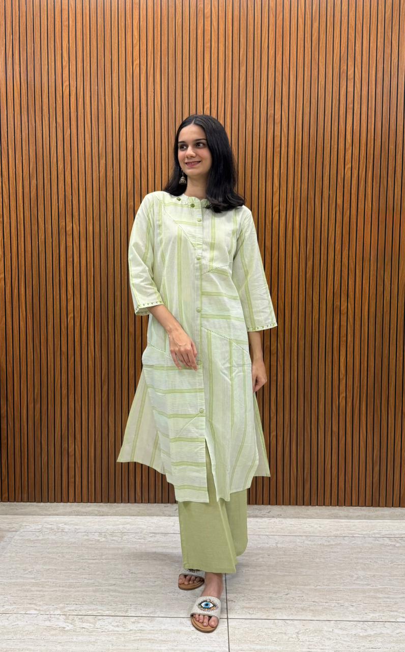 Kurta Palazzo Set In Green Shade With Fine Pocket Work In Handloom Cotton.